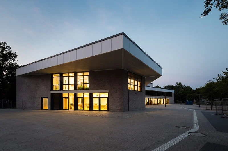 Oberschule an der Hermannsburg in Bremen, Neubau mit BOS-Stahlzargen